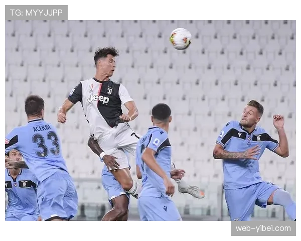 尤文图斯0-2落后拉齐奥，麦肯尼头球破门吹响反击号角